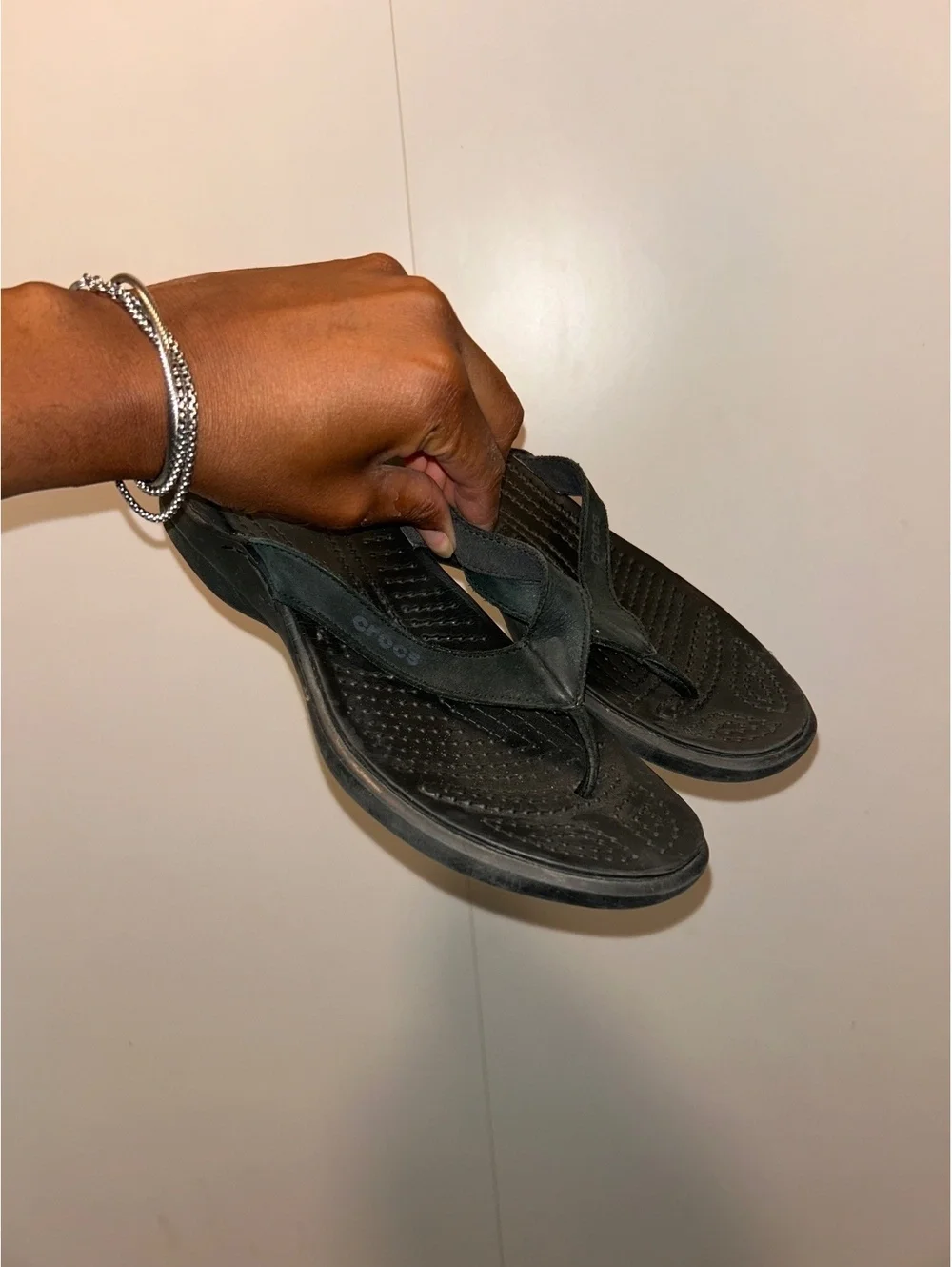 Crocs Men's Black Flip Flop Sandals Size 11 [COPY]